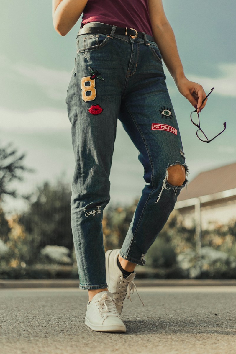 Calça Jeans Bordada